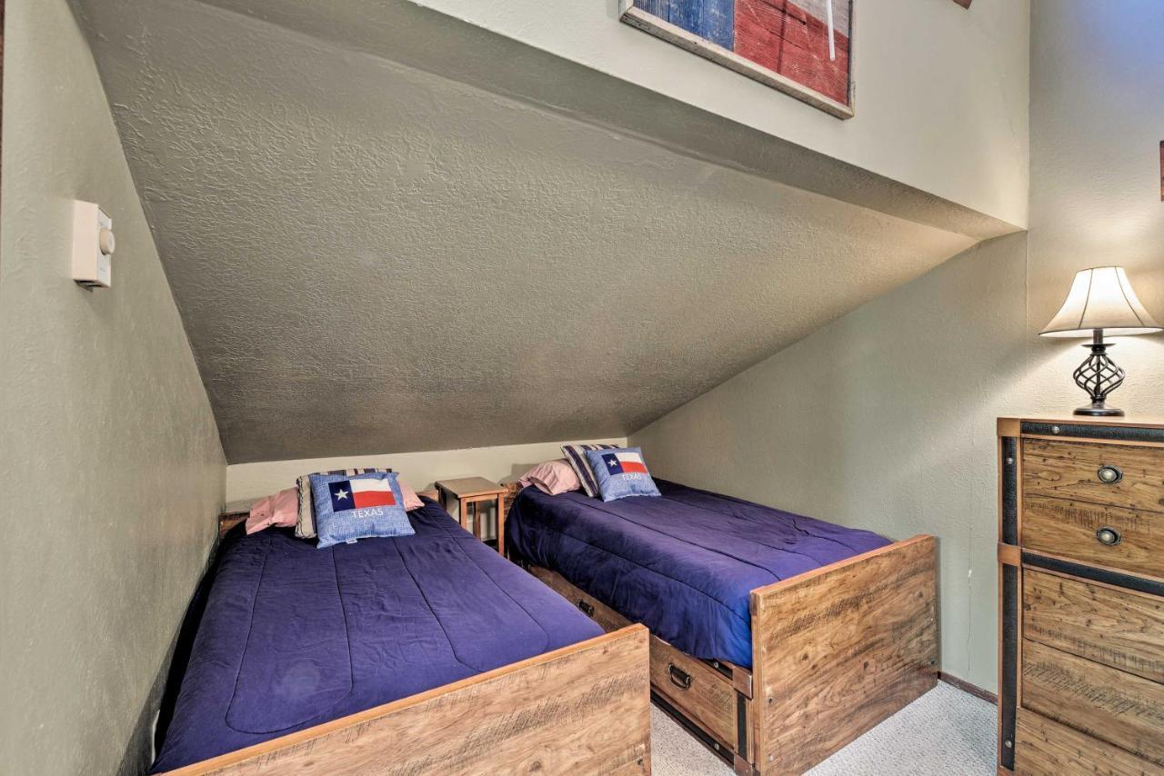 Condo With Grill Access Close To Angel Fire Resort Екстер'єр фото