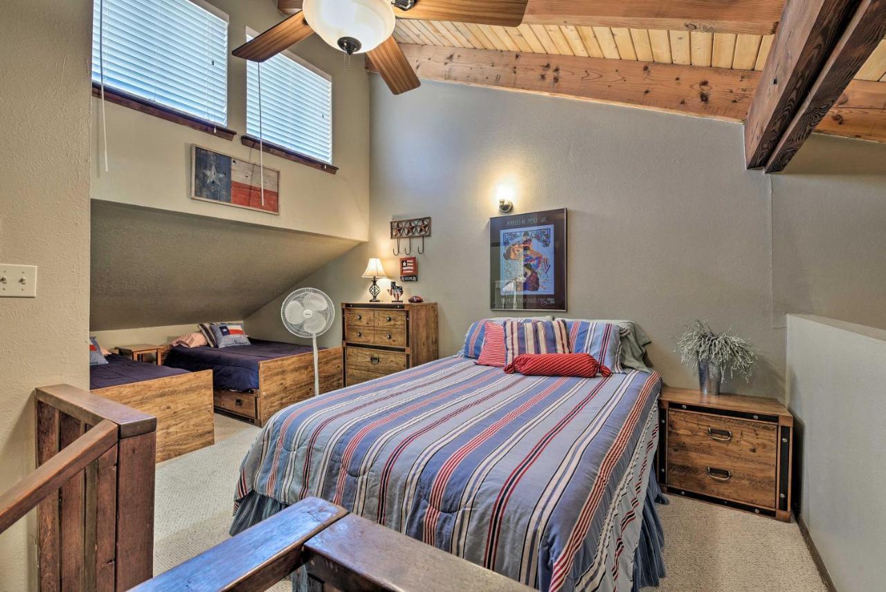 Condo With Grill Access Close To Angel Fire Resort Екстер'єр фото